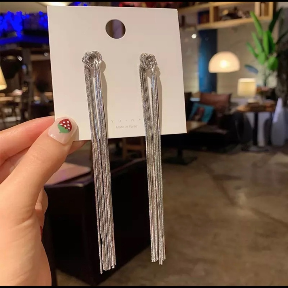 Drop earrings